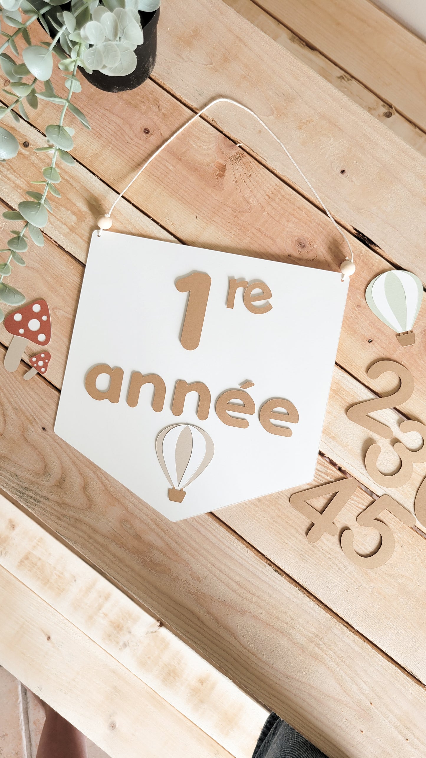 Bannière scolaire / Blanc & écriture kraft