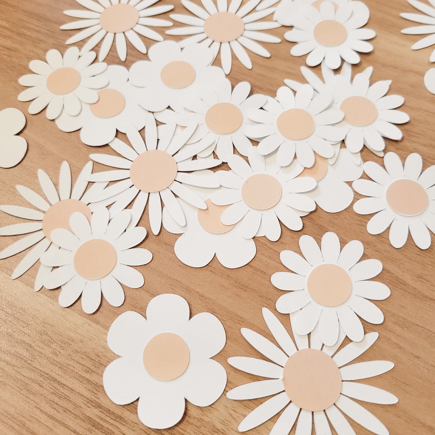 Confettis de table / Daisy