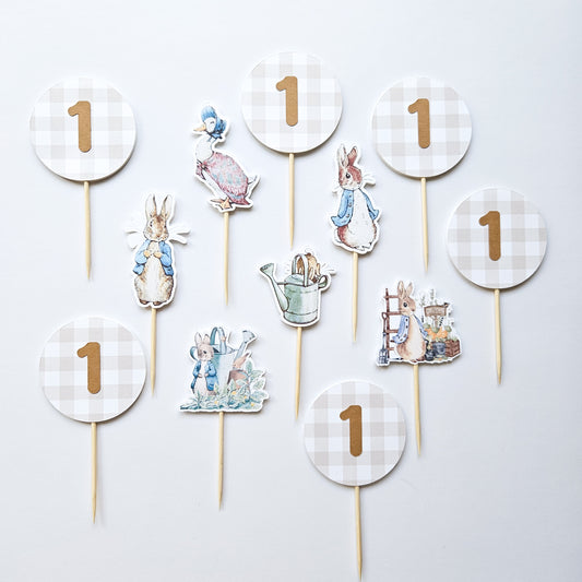 12 Cupcake Toppers carreauté beige / Peter Rabbit