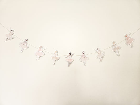 Decorative garland / Ballerina