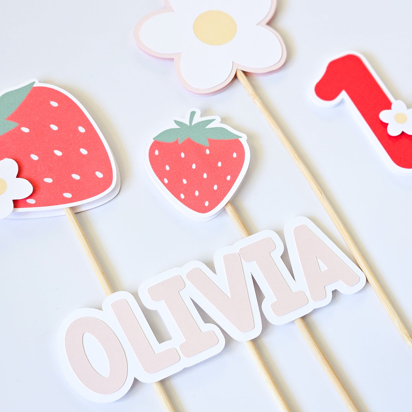 Cake topper set / Strawberries