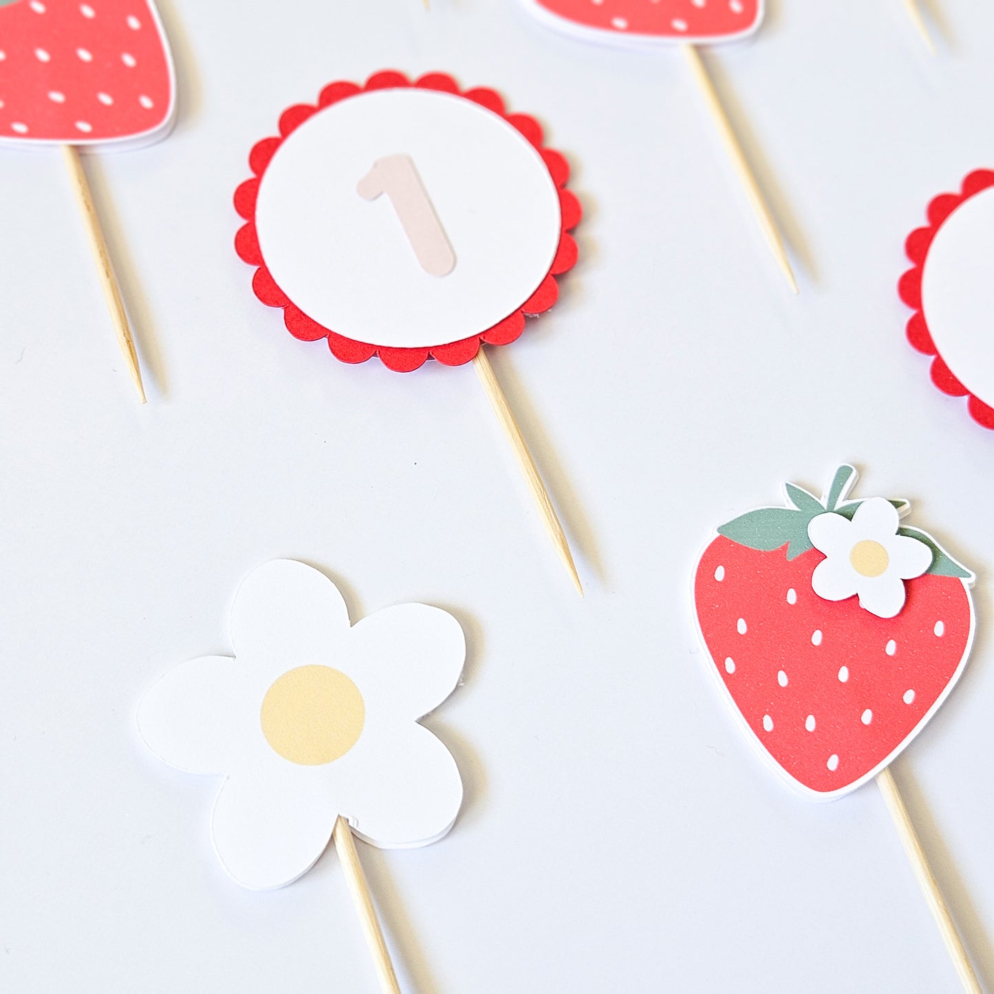 Cupcake Topper Set / Strawberries