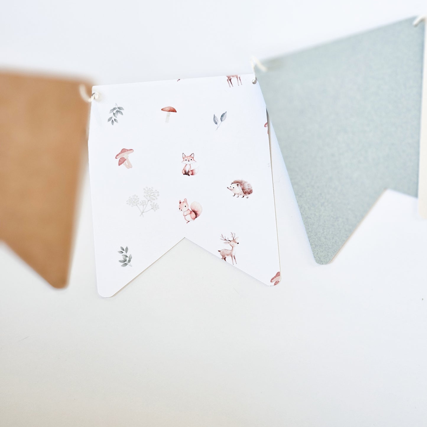 Pennant garland / Forest animals