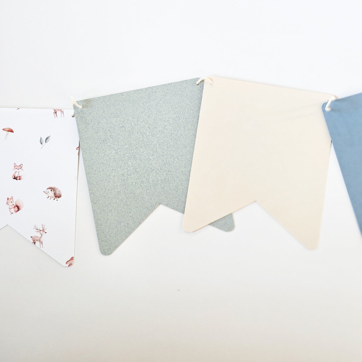 Pennant garland / Forest animals