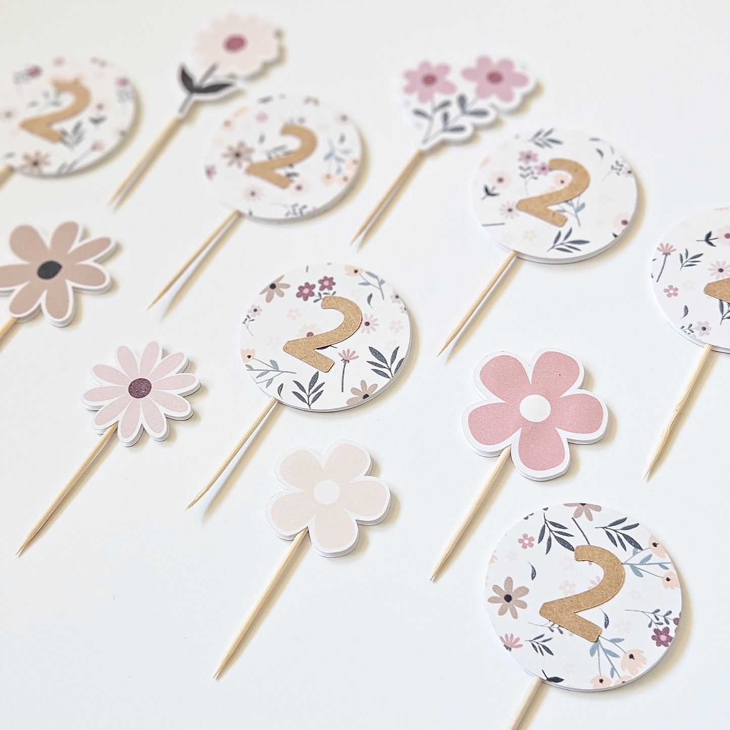 12 Toppers à cupcake fleuris avec chiffres  / Fleurs d'automne