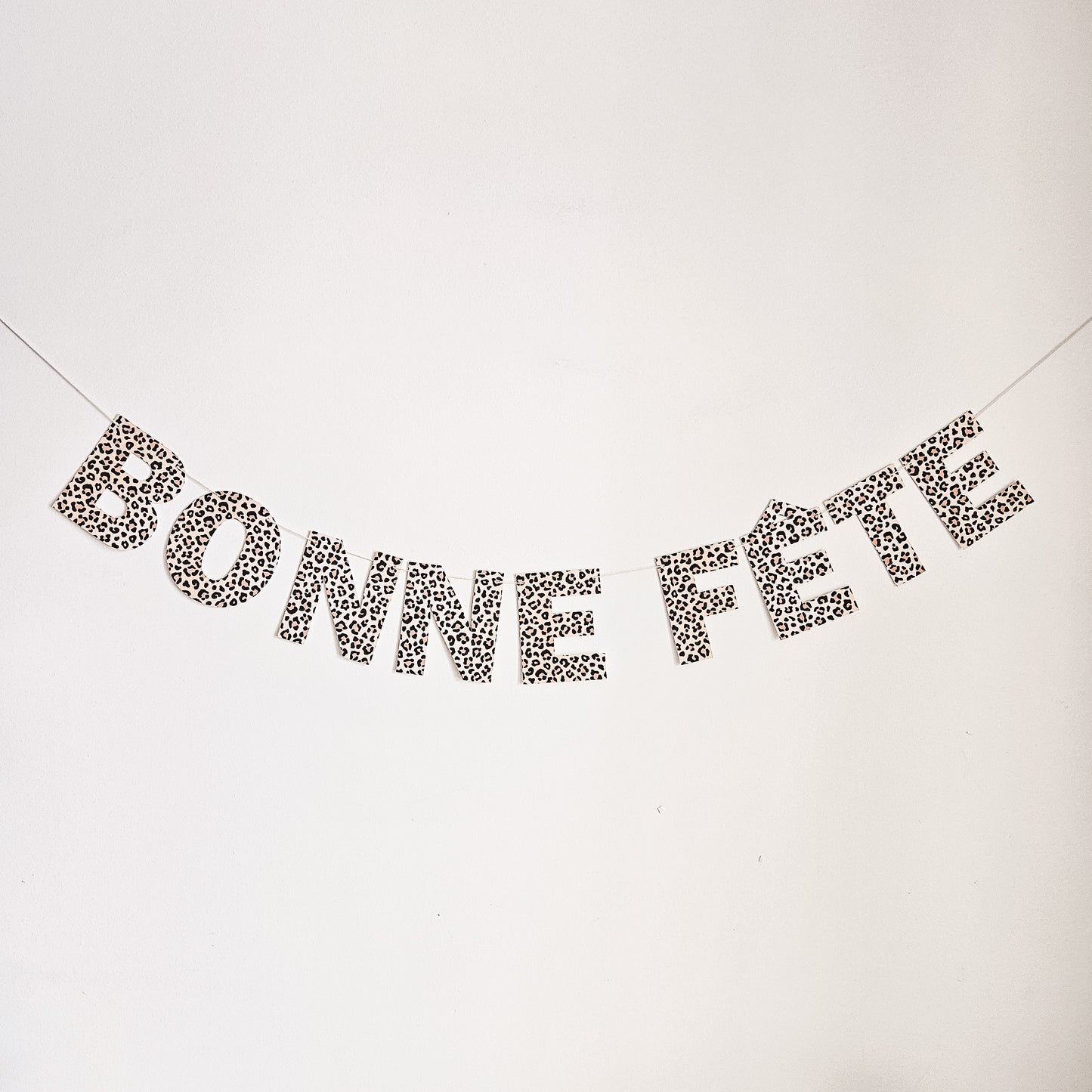 Banderole Bonne Fête motif léopard / Safari