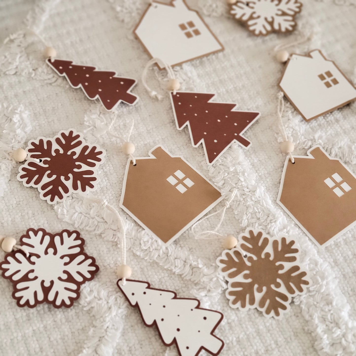 Set of 12 ornaments / Kraft &amp; Hazelnut