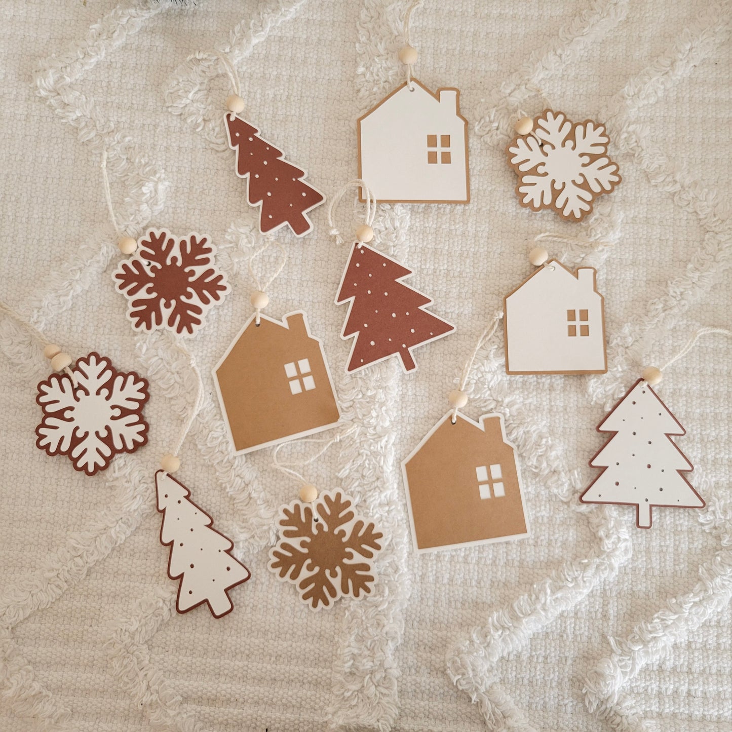 Set of 12 ornaments / Kraft &amp; Hazelnut